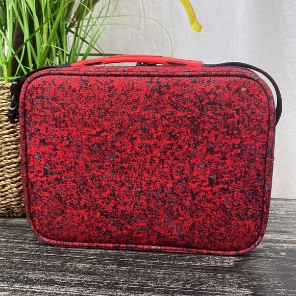 Nike Red & Black Zip Close Hard Shell Square Insulated Strap Bag - Picture 2 of 7